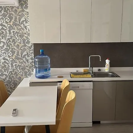 Express 24 74 * Istanbul