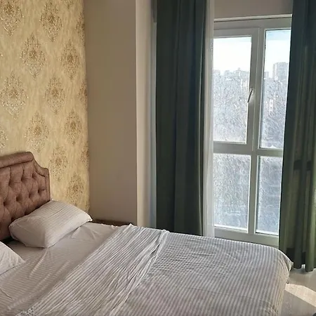 Express 24 74 * 伊斯坦布尔